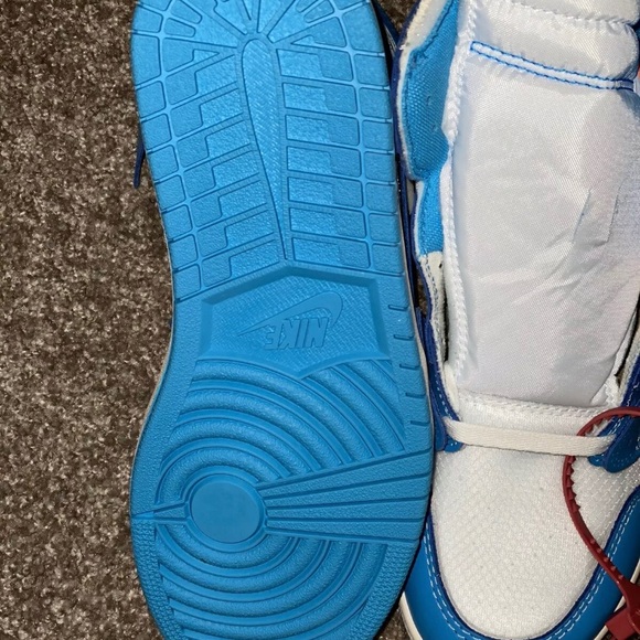 Off-White x Air Jordan 1 UNC Size 8 - Picture 5 of 6